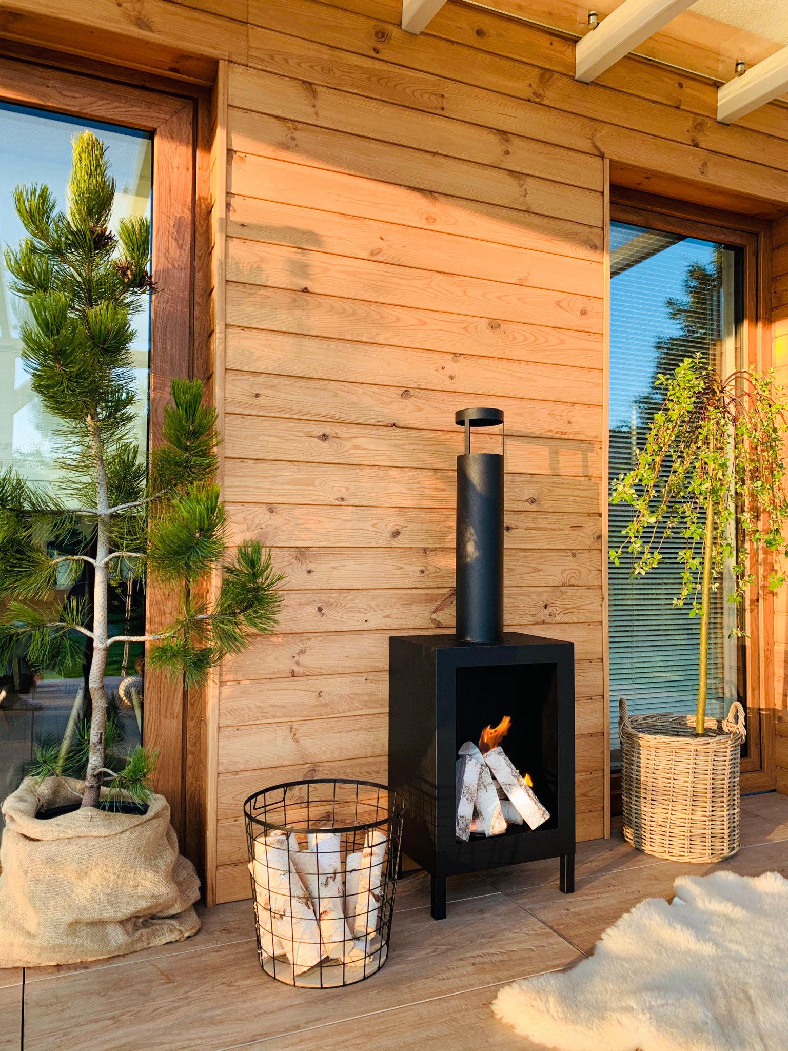 Große Keramik-Holzscheite – Holzoptik (5er-Set)